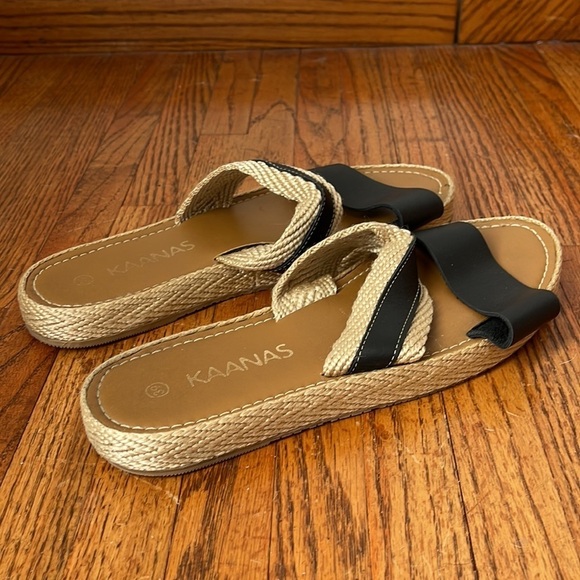 KAANAS Women's Malta Black Cream Double Strap Platform Slide Sandal Size 8 - Picture 3 of 7